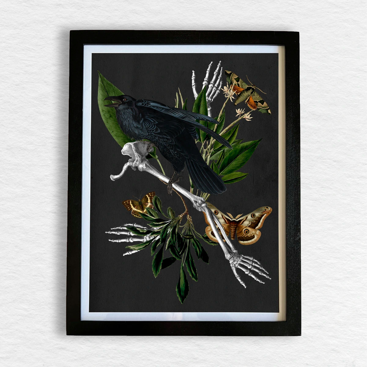 Número37 Collage El Cuervo, enmarcado negro, 32 x 42 cm. decoración cuadro