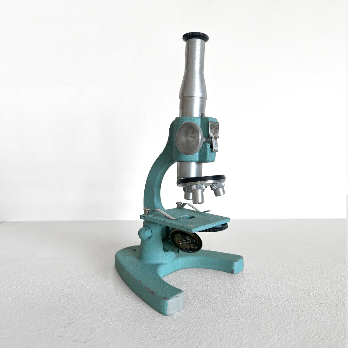 Número37 Microscopio de fierro, ca. 1960 antigüedad decoración